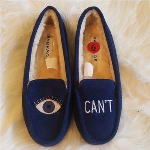 NWOT “Eye Can’t” adorable moccasins